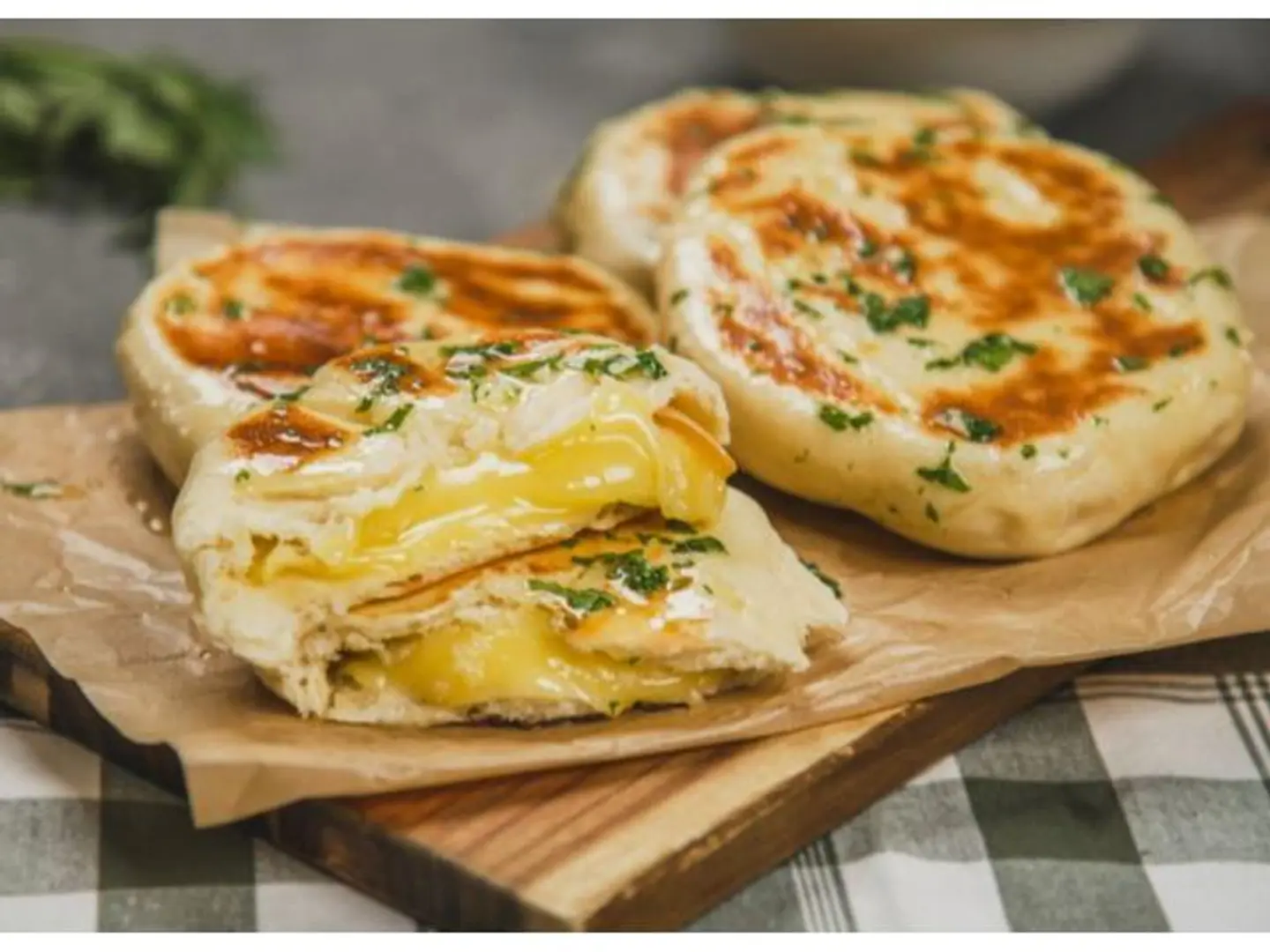 Cheese Naan