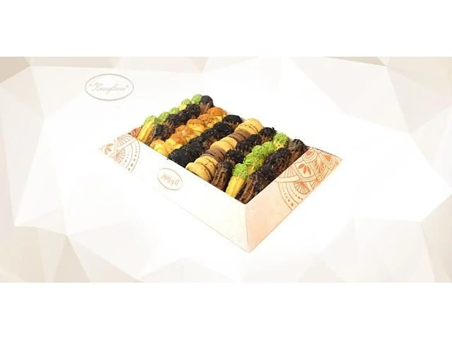 Small Petit Four