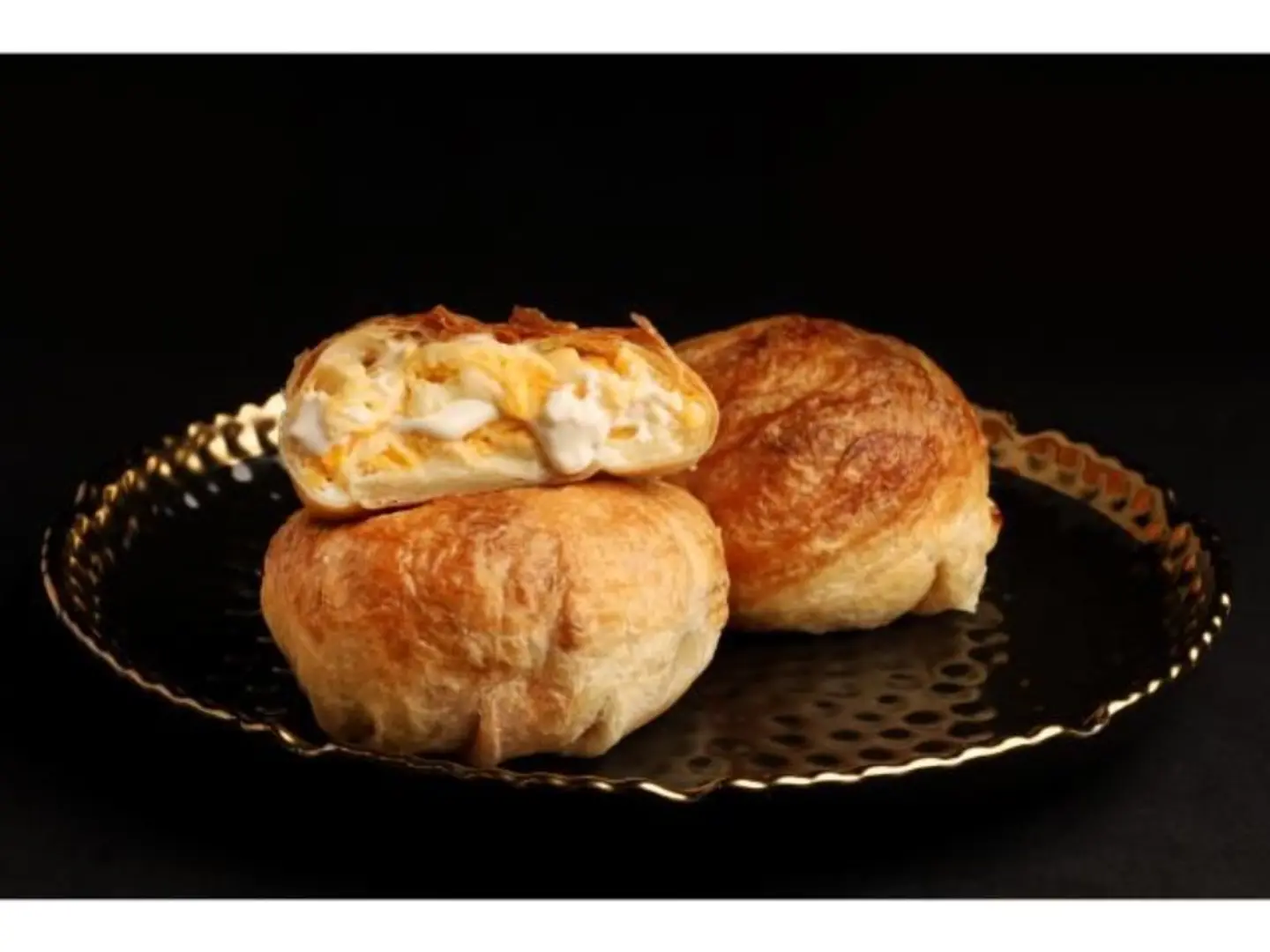 Egg With Cheese Mowarq