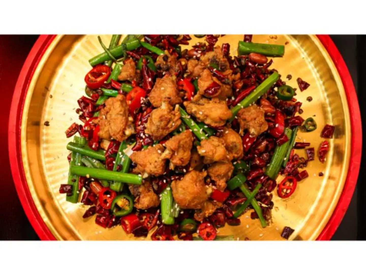 أجنحة دجاج حارة