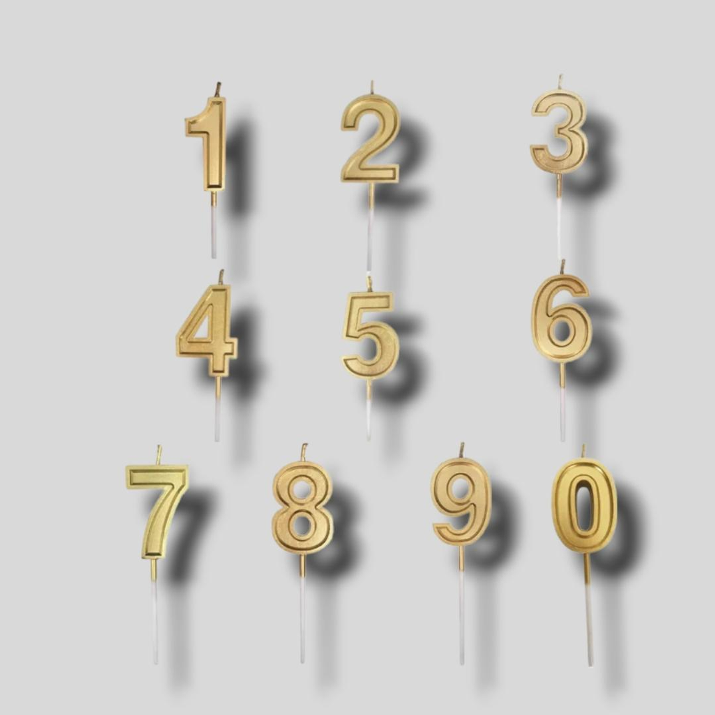 ارقام شموع ذهبية