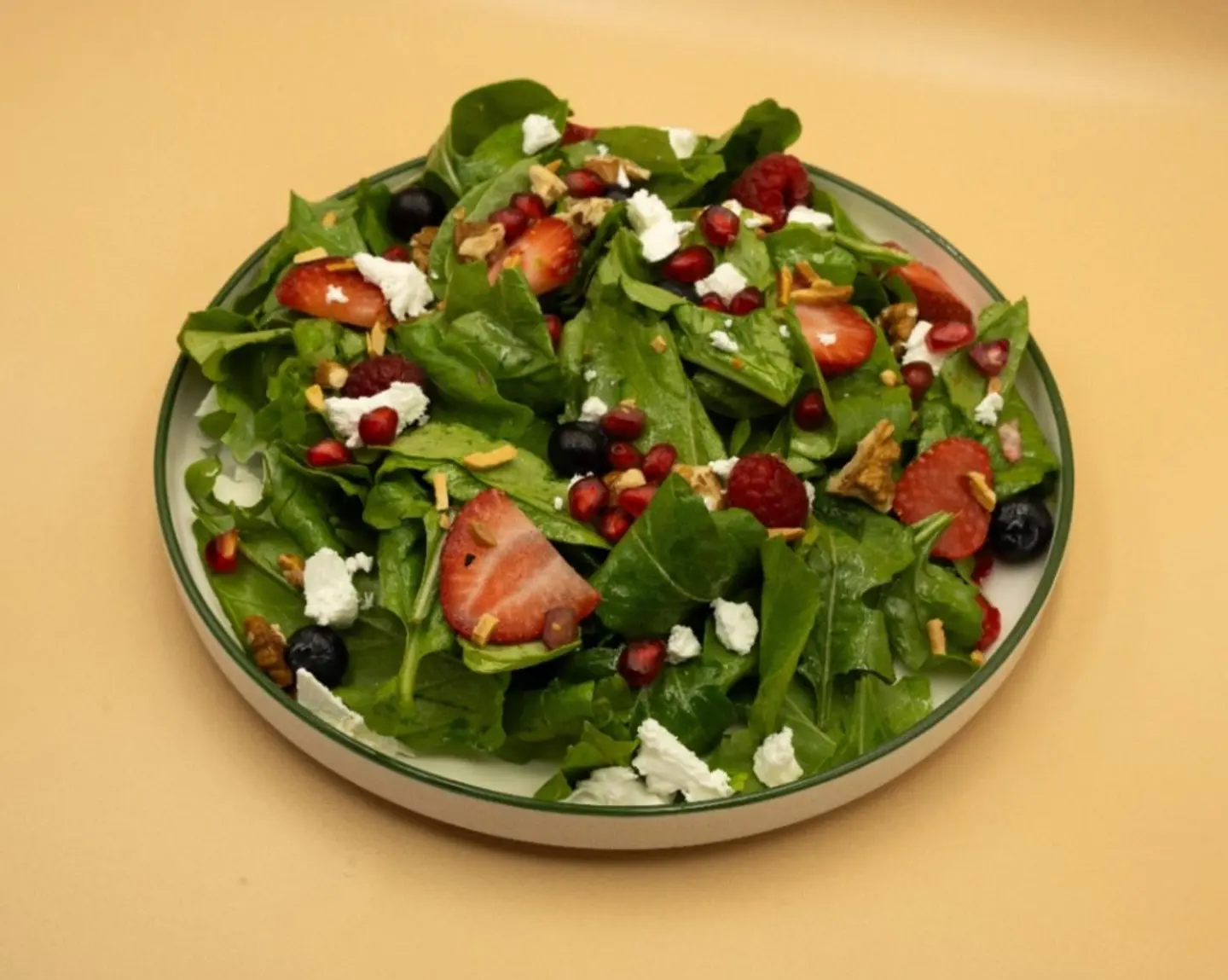 مكس بيري سلط