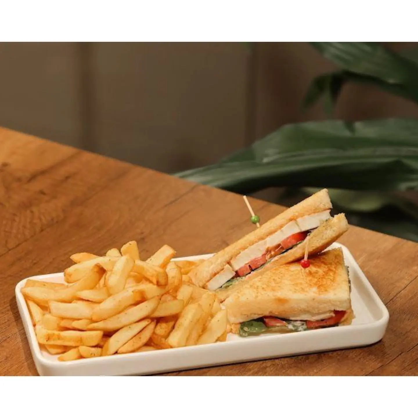 حلوم ساندوتش