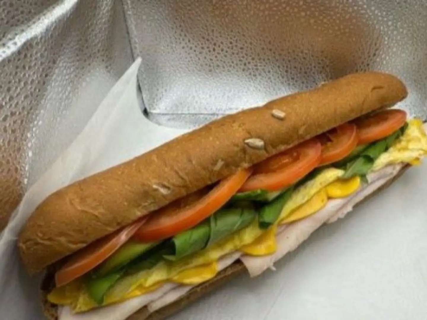 ساندويش أومليت جبنه وتركي