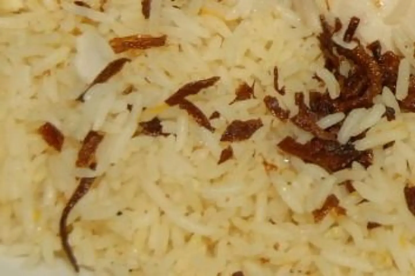 نعيمي مضغوط مع رز ابيض