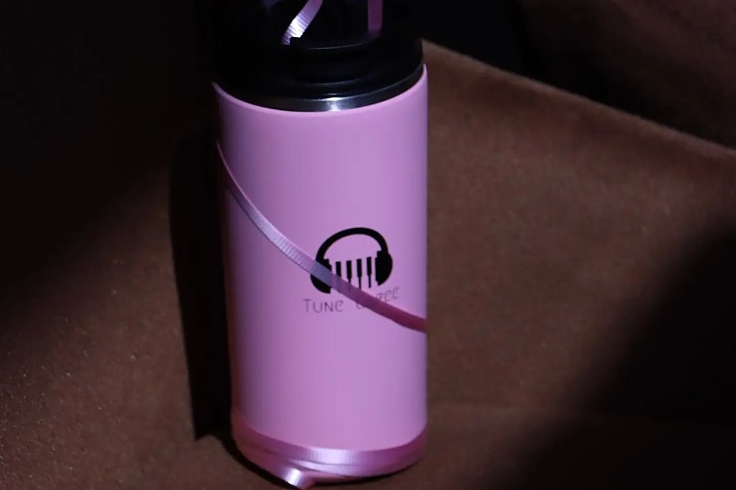 حافظ للحرارة و البرودة