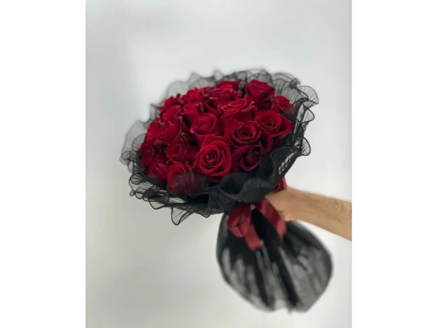 باقة دانتيل احمر