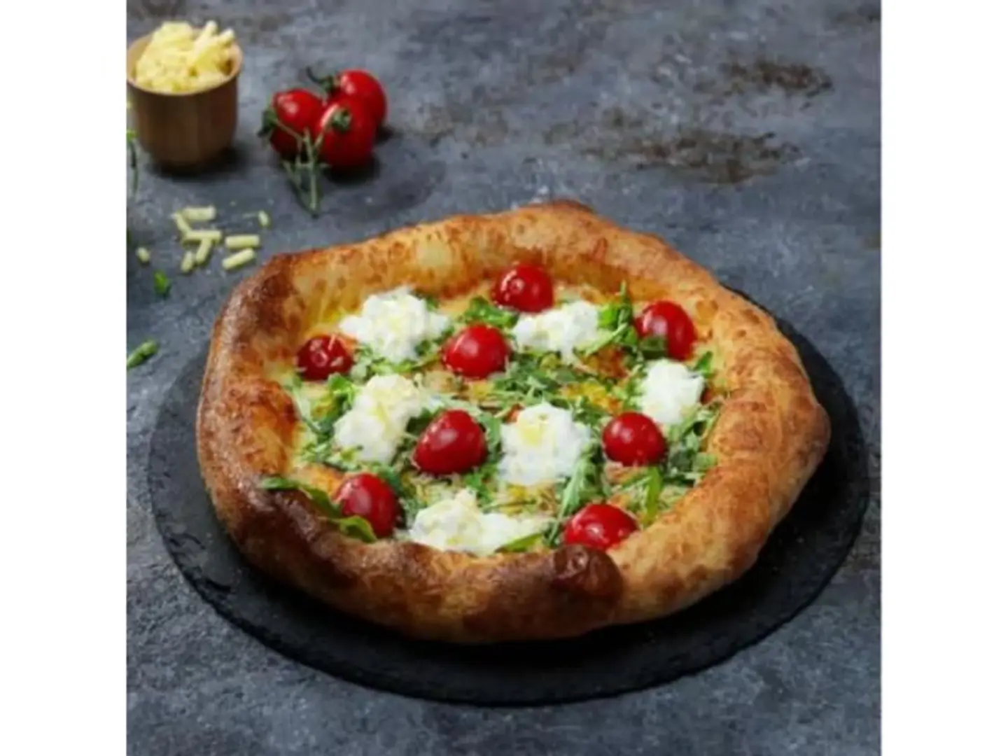 بيتزا روكا بوراتا