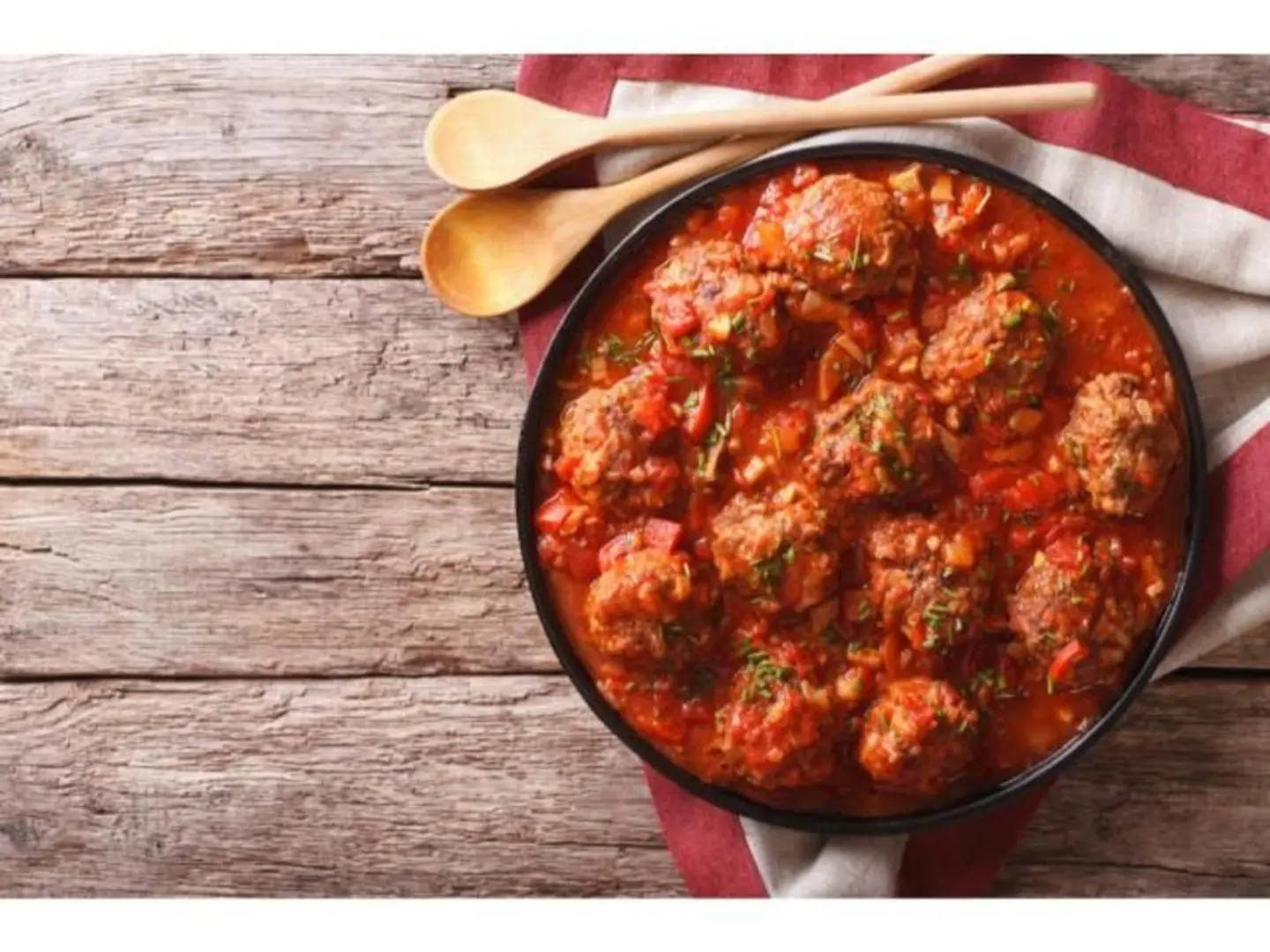 كباب لحم بالطماطم