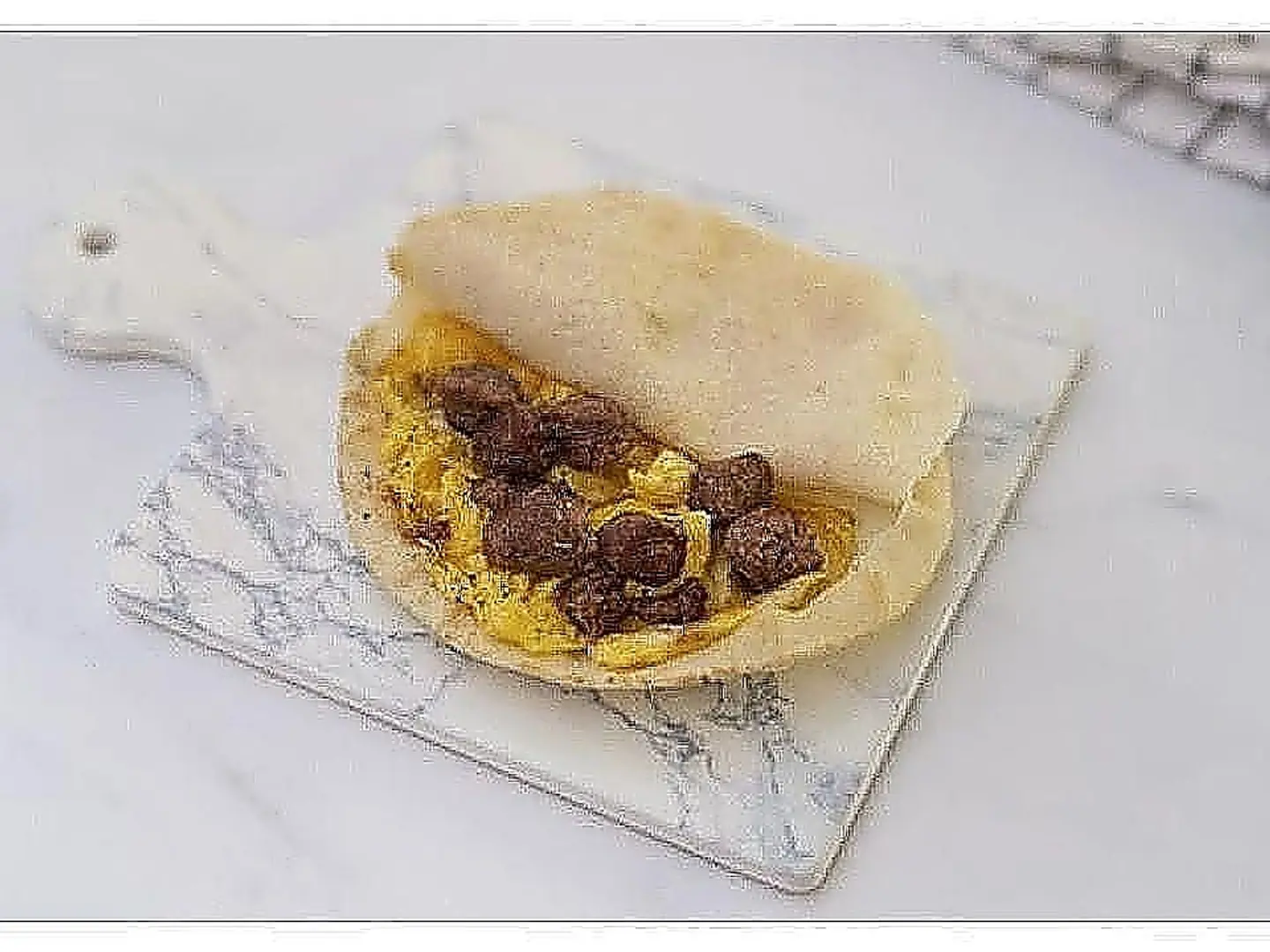 ساندتش هوت دوق مع البيض