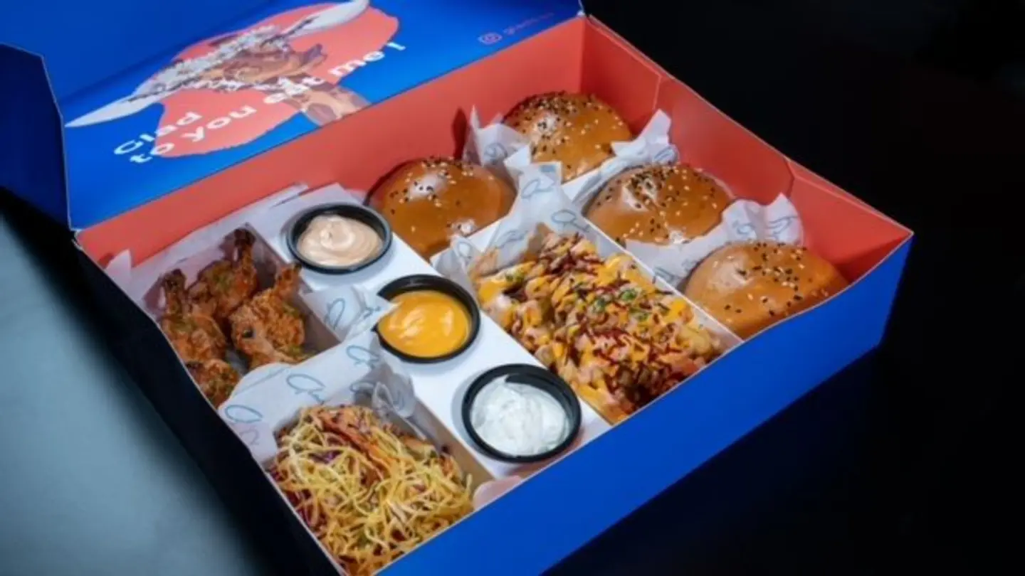 4pc Burger, Appetiser & Salad Combo Box