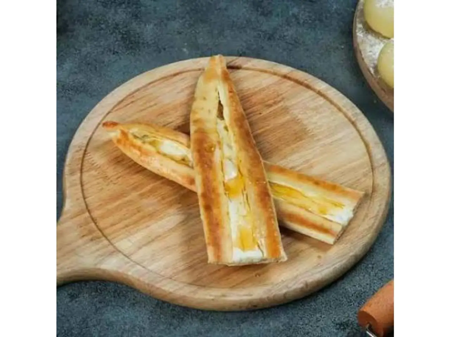 لبنة عسل