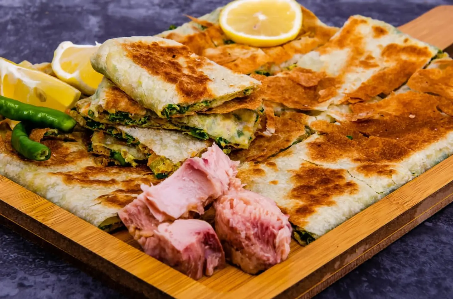 مطبق تونة