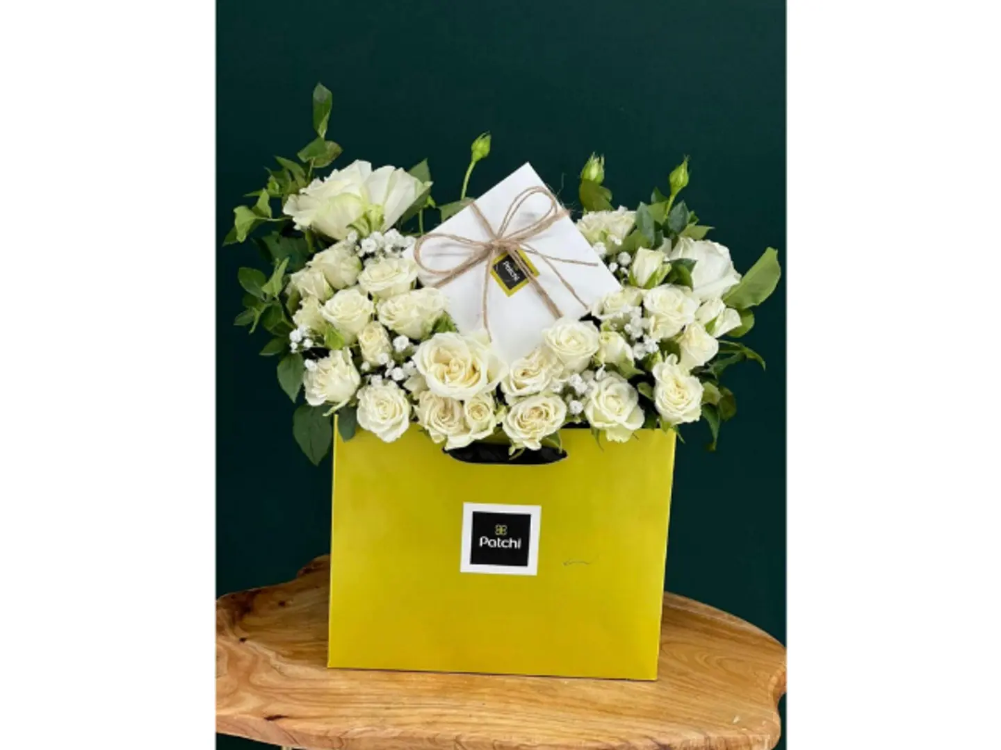 Patchi Dessert With White Roses