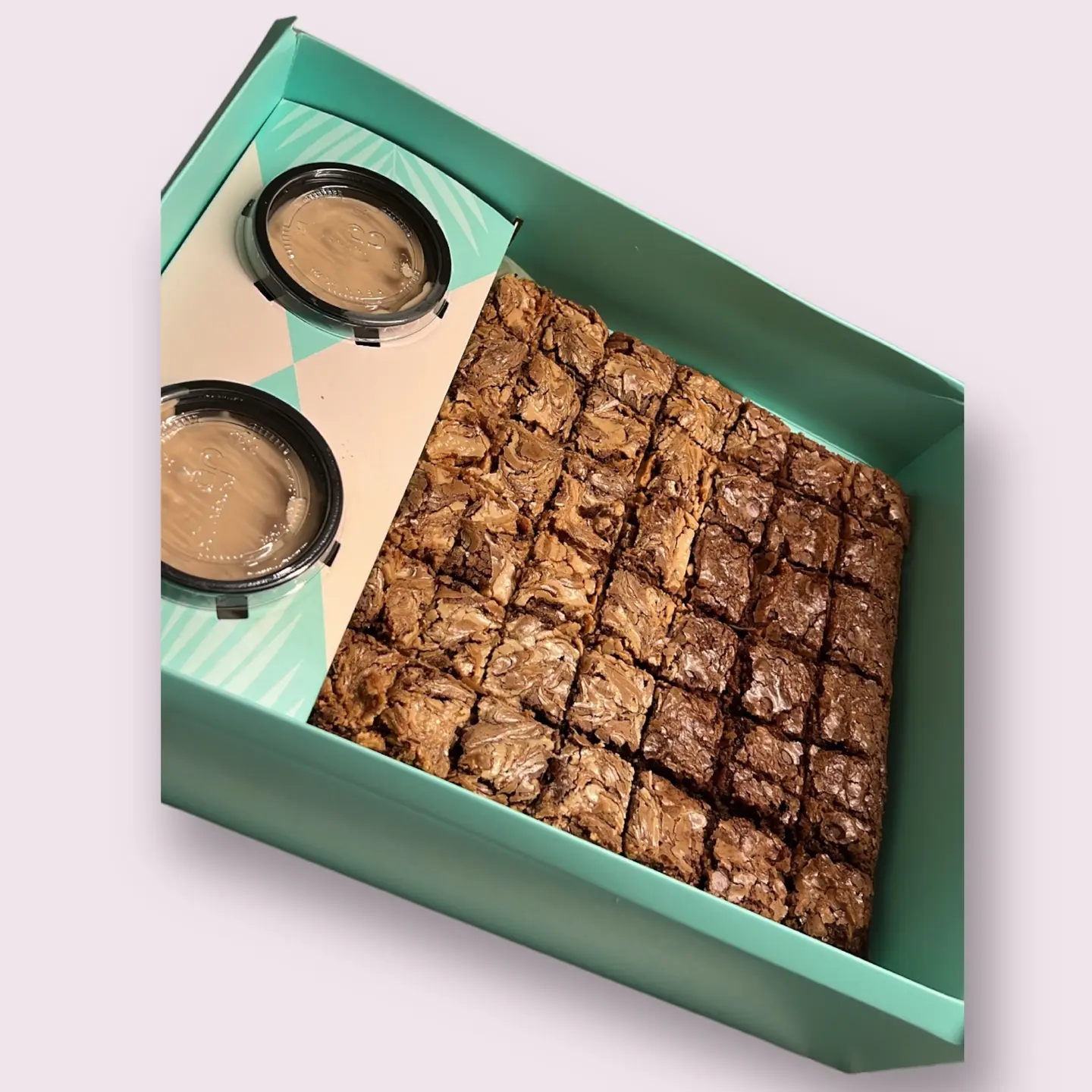 بوكس نكهتين من اختيارك