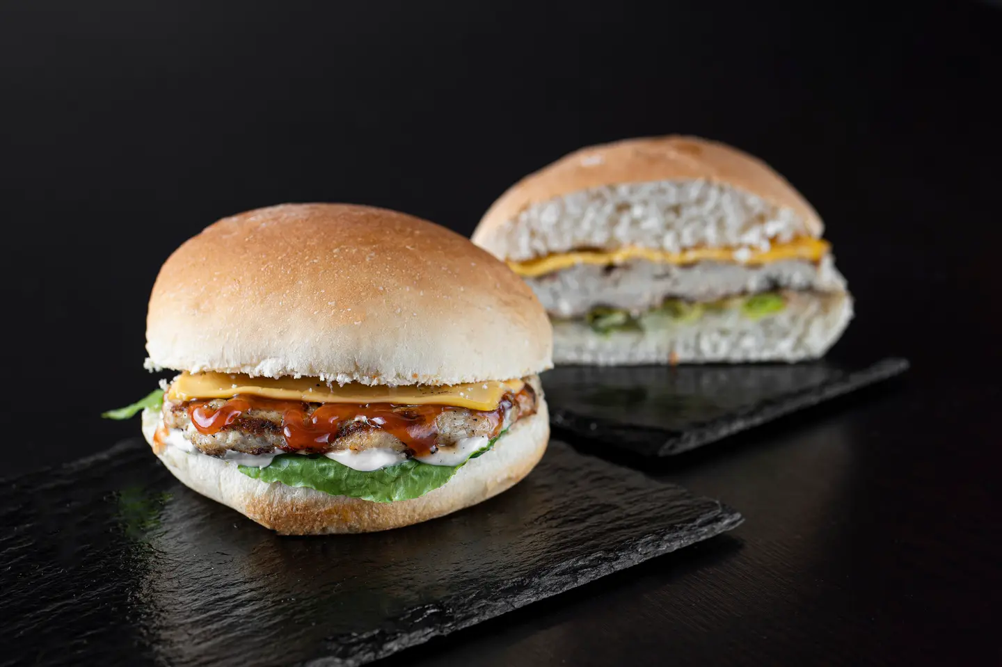 ساندويتش برجر دجاج جبنة