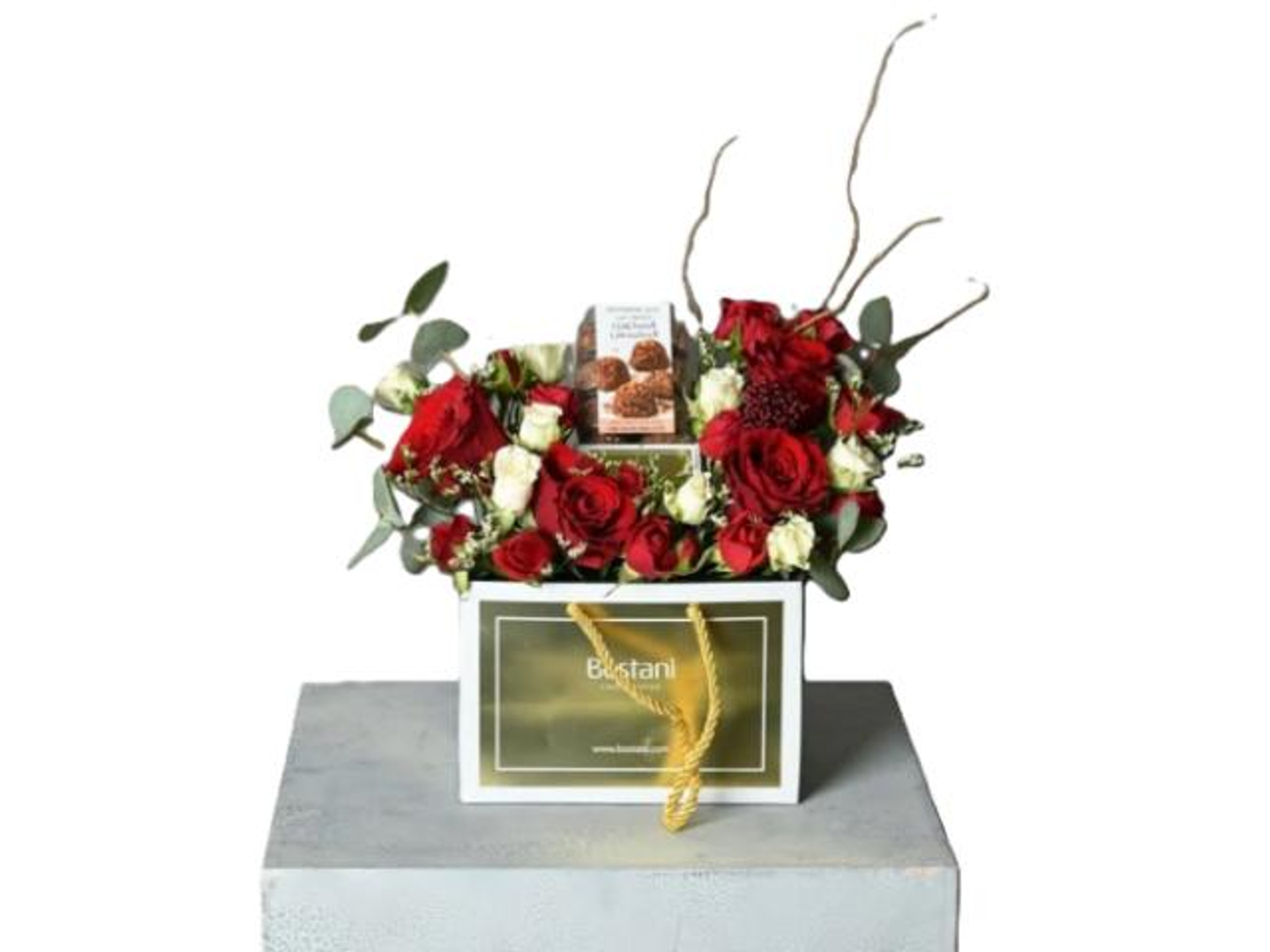 بستاني ورد رقتك نسيم عليل يداعب وجنتي