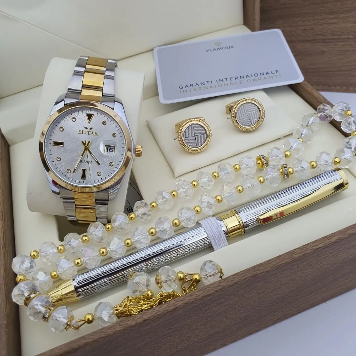 طقم هدايا رجالي فاخر - رمز الأناقة والتميز9