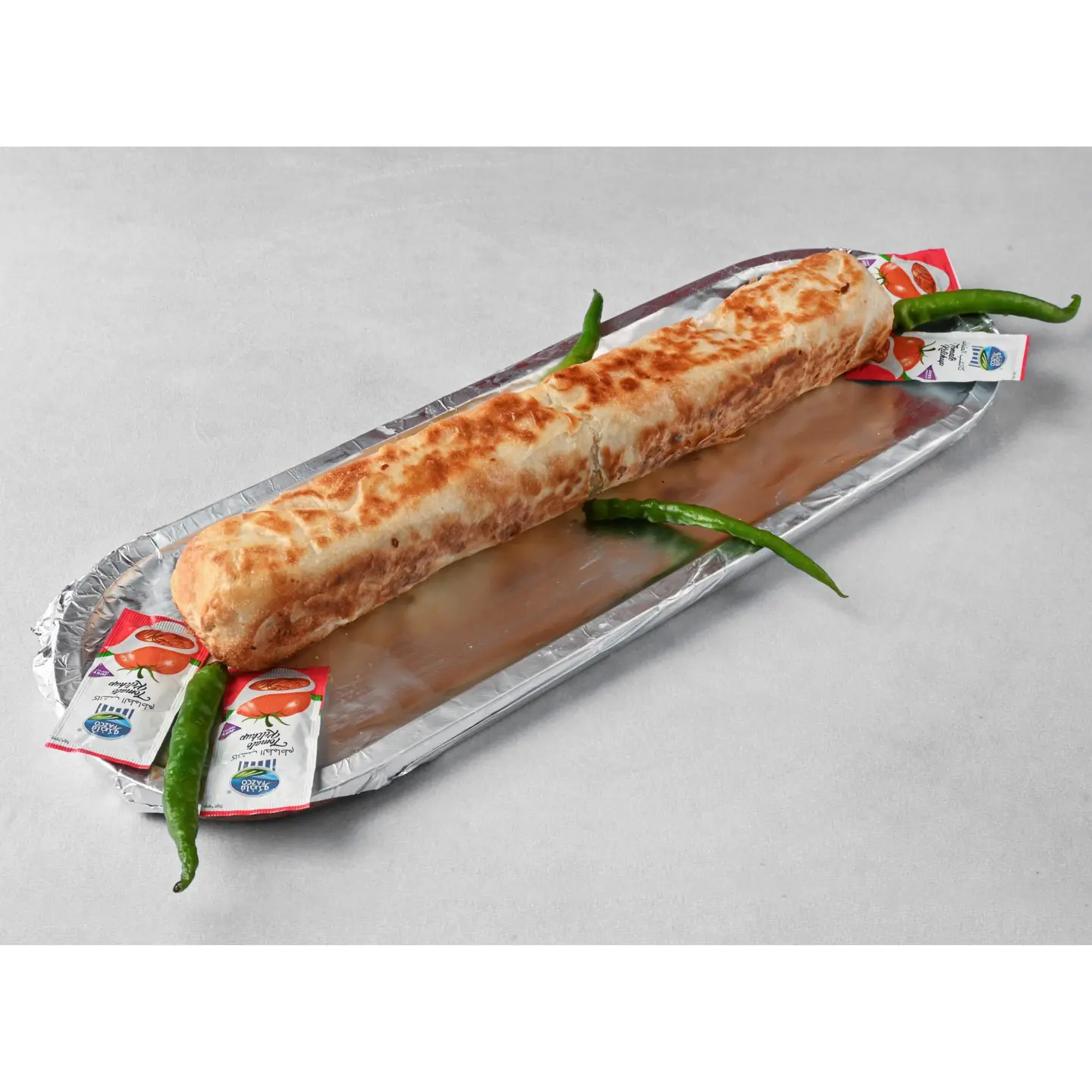 رول مشكل لحم