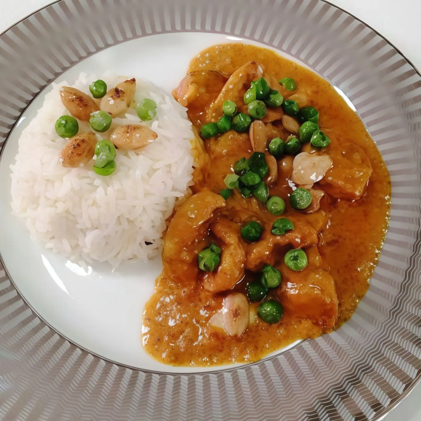Curry Chicken With White Rice