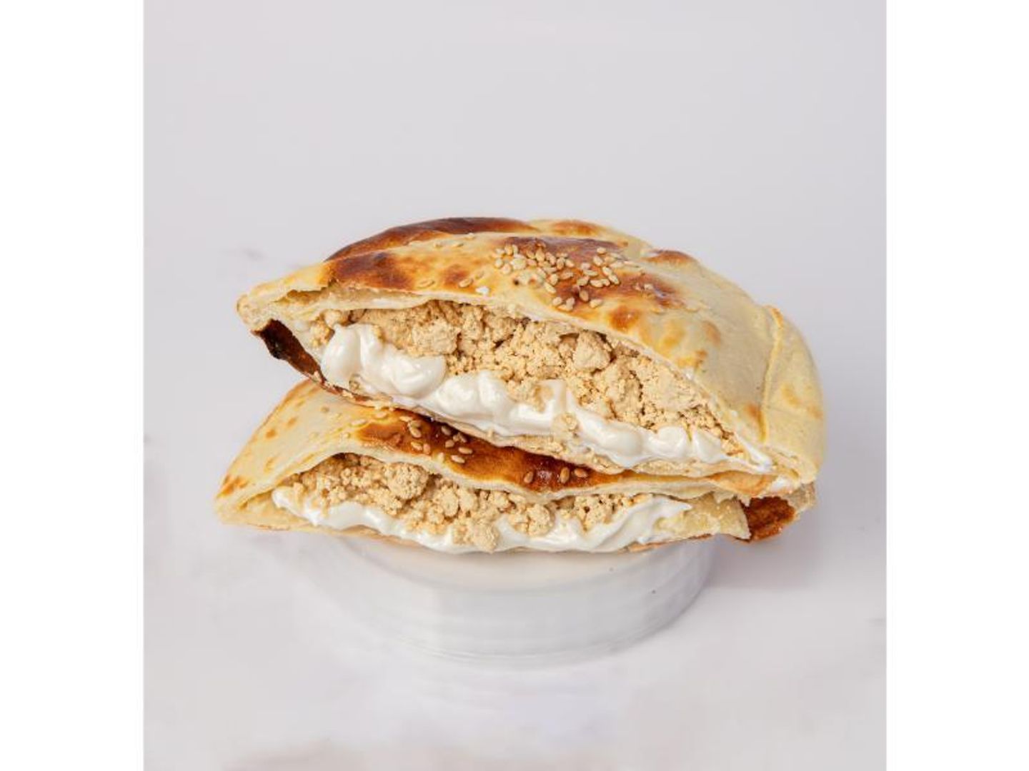 فطيرة جبنة و طحينية