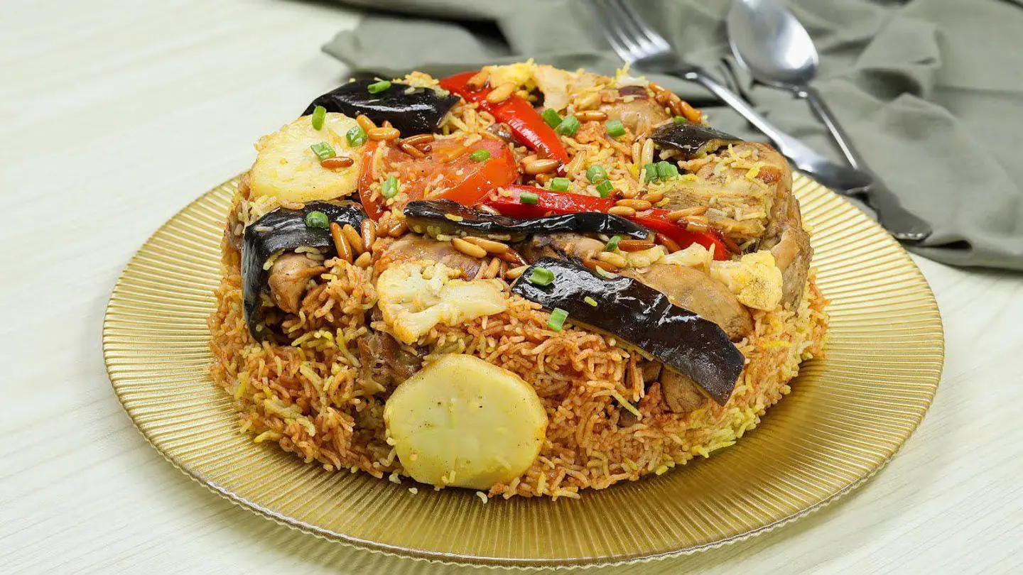Eggplant And Chicken Maqluba