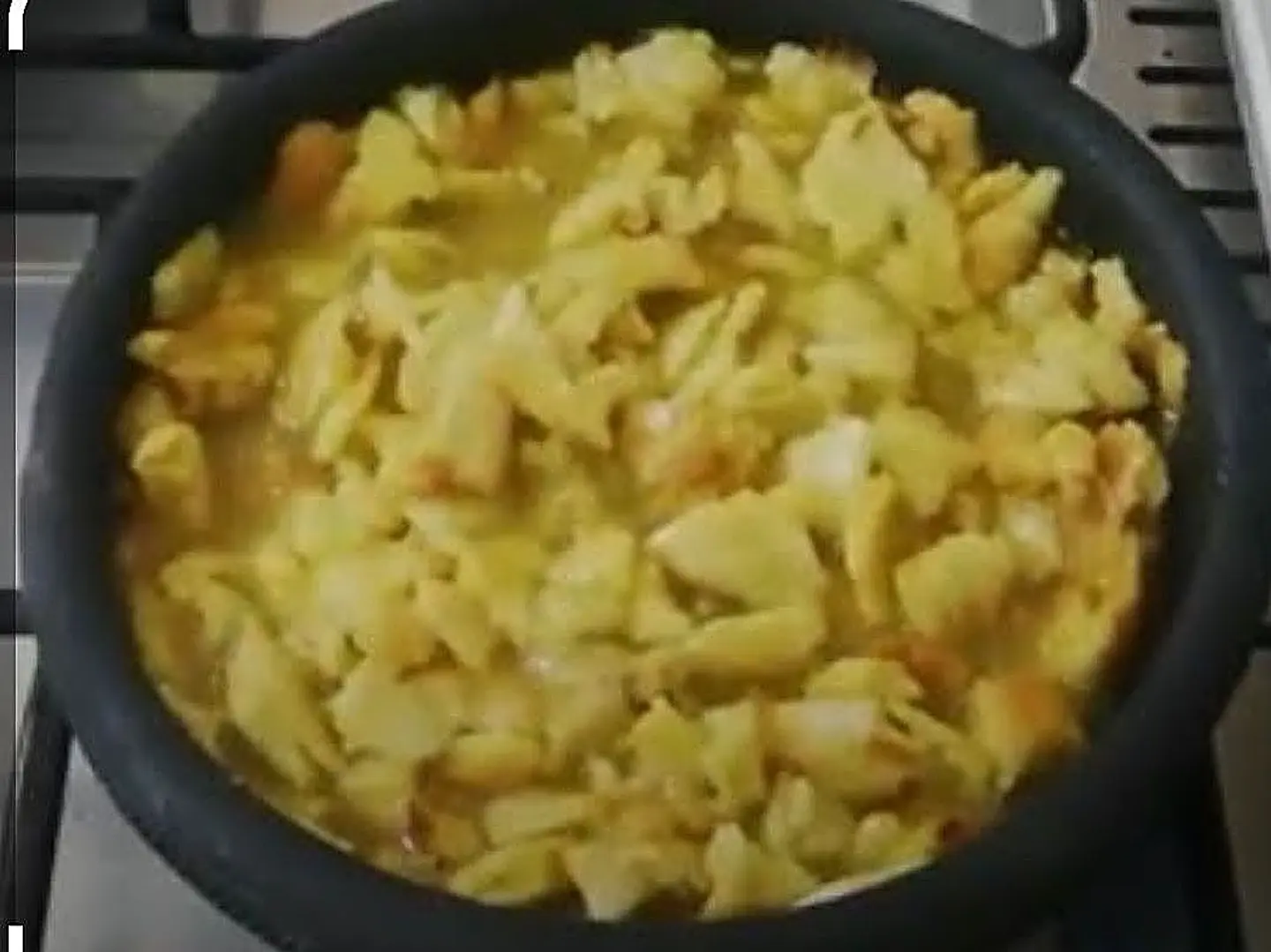 فته خبز بلمرق