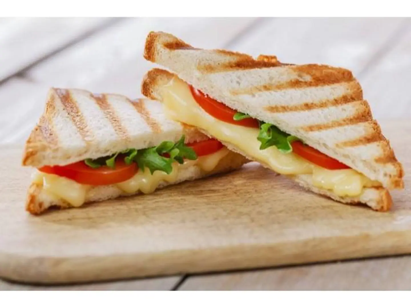 ساندوتش جبنة تشيدر كلوب