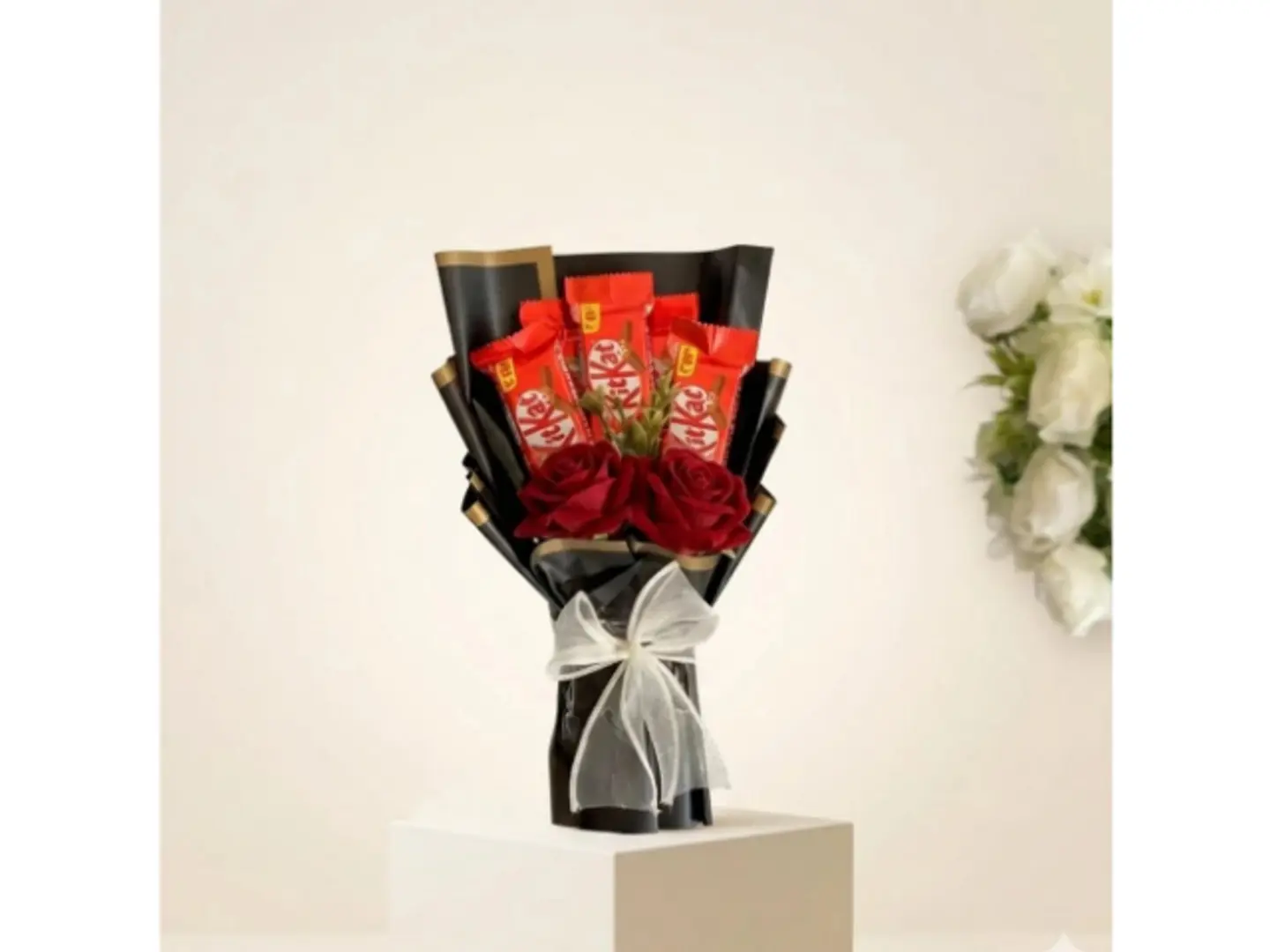 باقة ورد مع مفرحات ميني