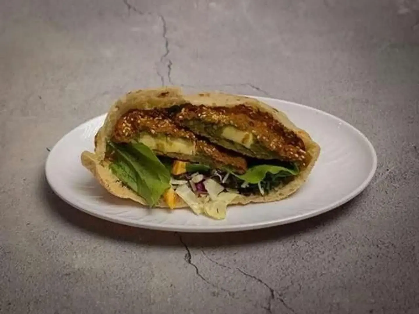 ساندوتش طعمية محشية