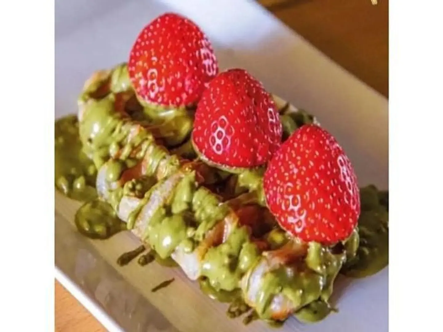 وافل كروسان بستاشيو