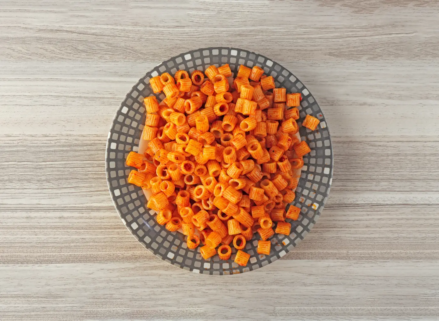 صحن مكرونة بالصلصة