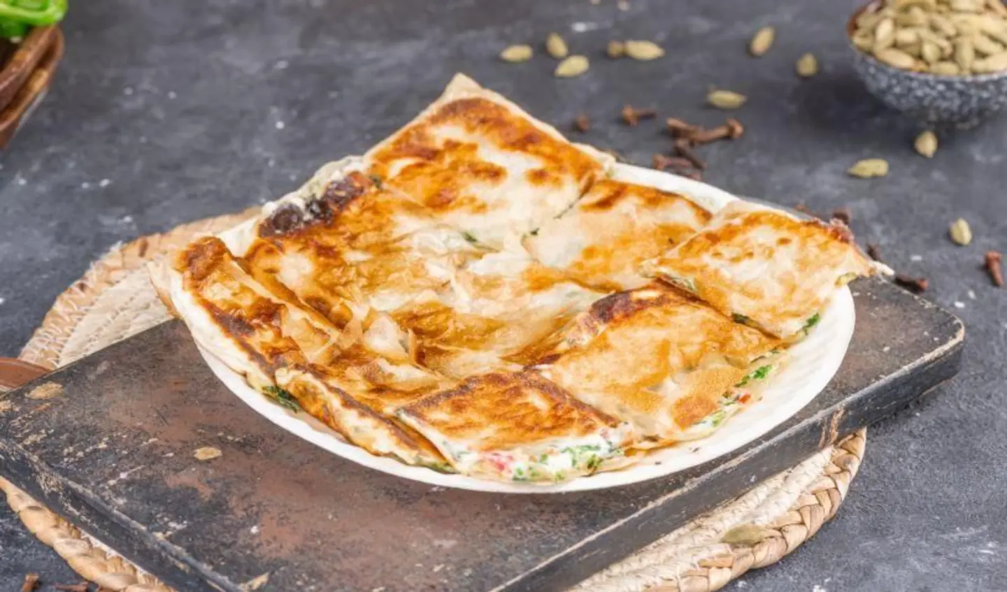 مطبق لحم بالجبن السائل