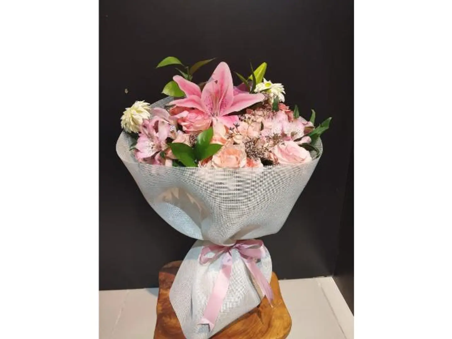 باقه ورد ليليوم مشكل