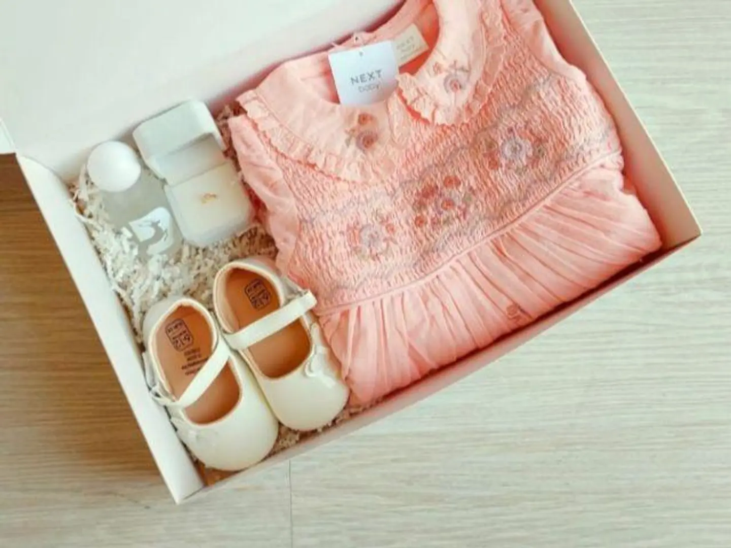 فستان نكست مع خاتم مواليد