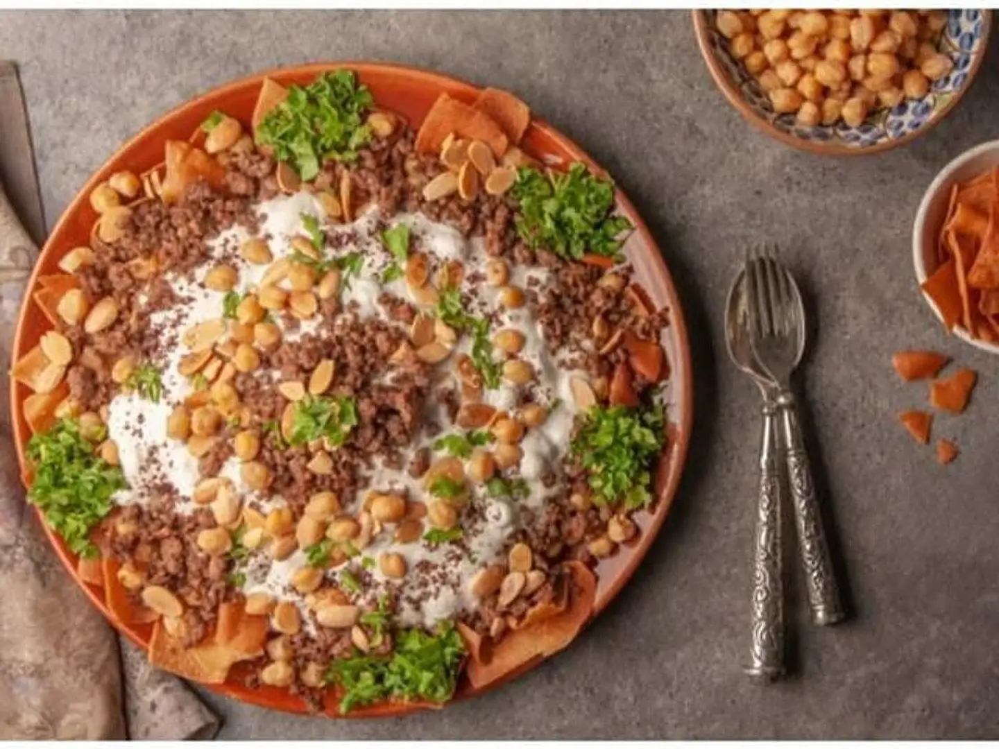 Hummus Fattah With Meat