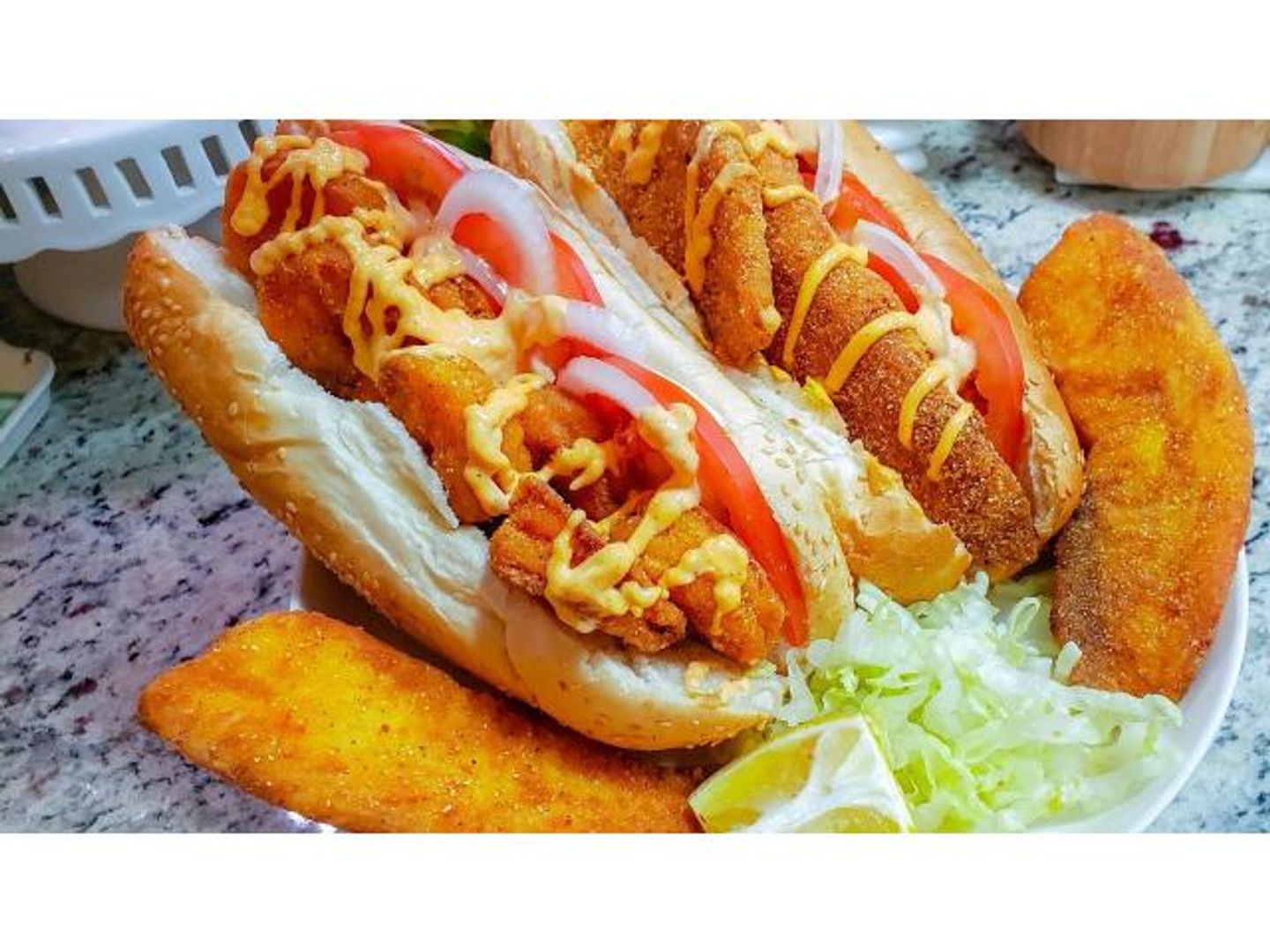 Ghawi Samak Sandwich   Mixed Grill
