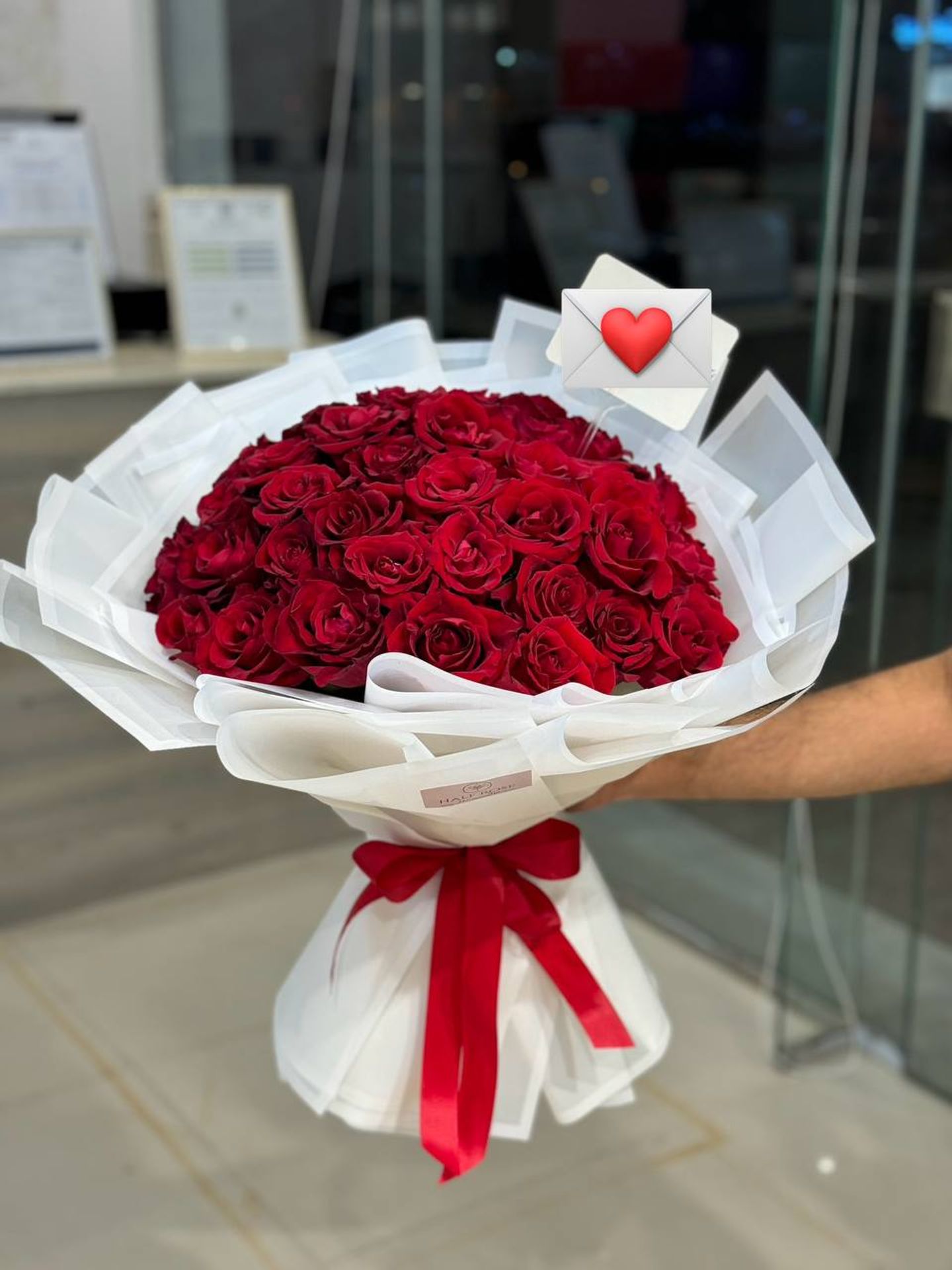 باقة جوري أحمر كبير