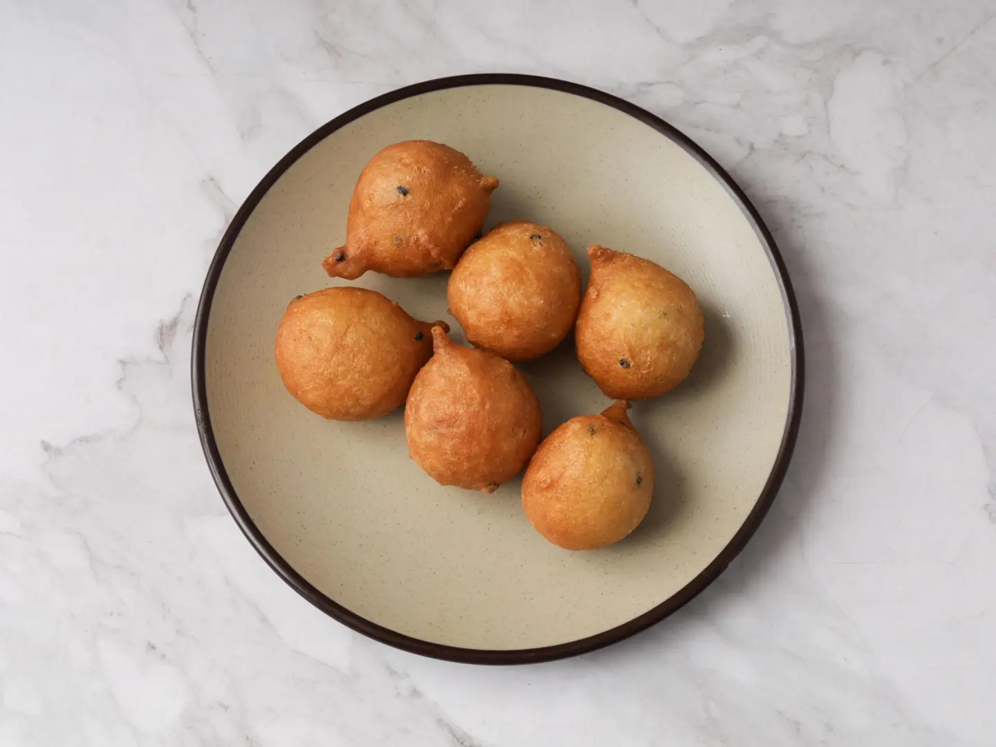 لقيمات بالشيرة