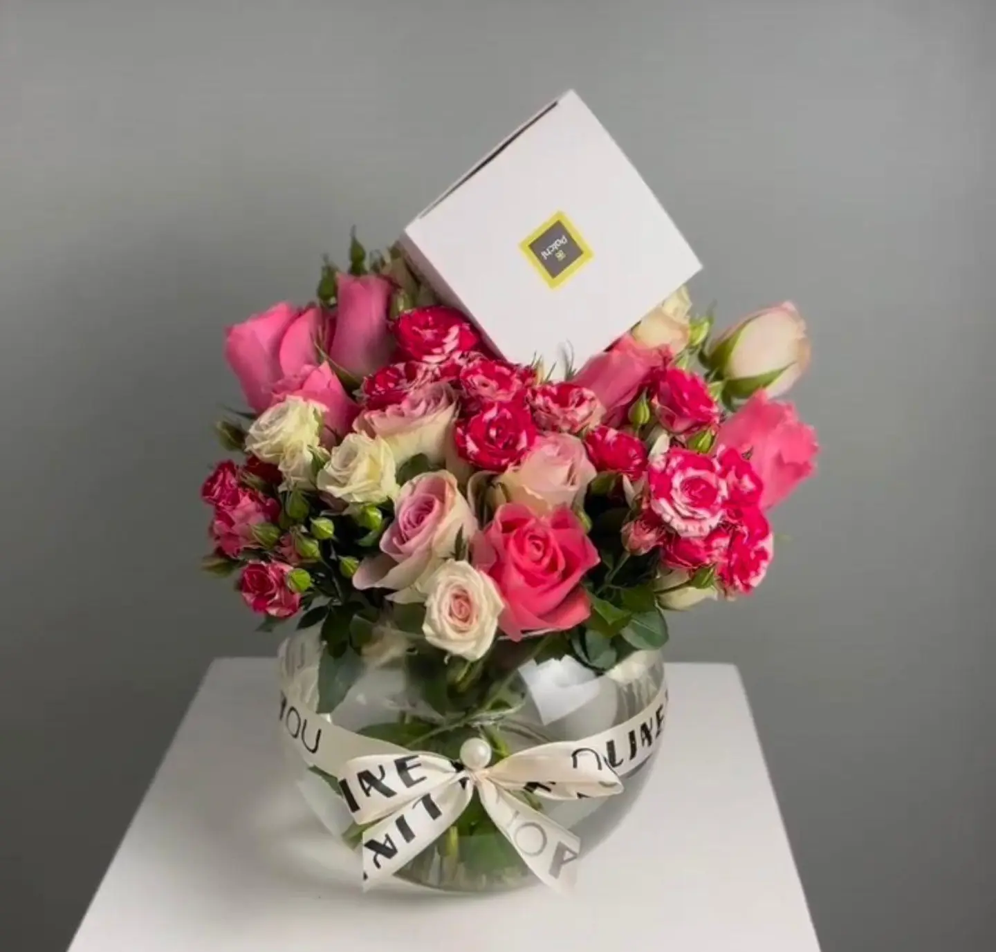 فازه ورد دائري مع الحلا من باتشي