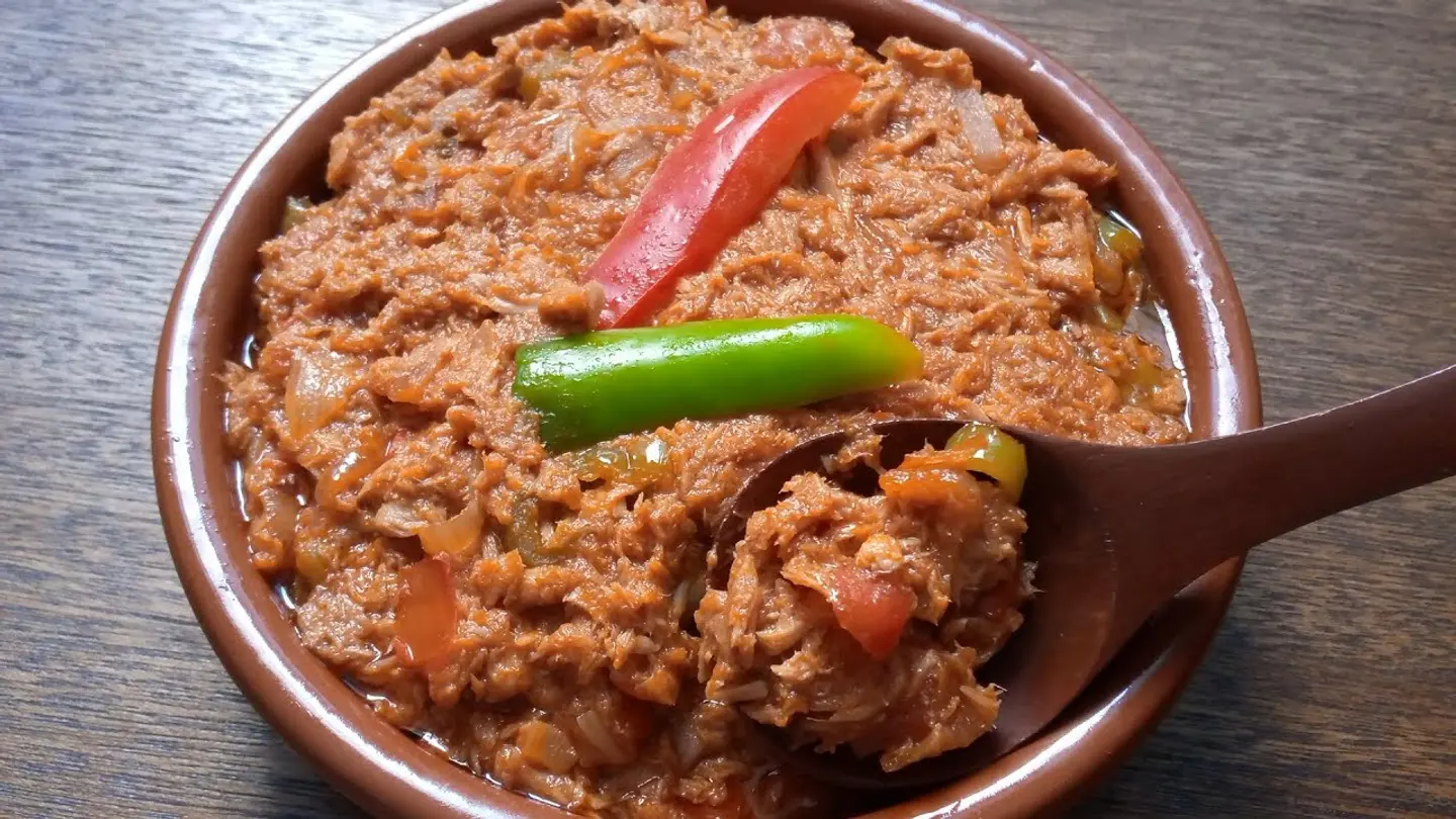 تونة سادة