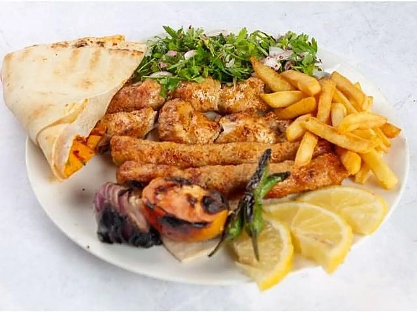 مشكل مشاوي مع دجاج كيلو