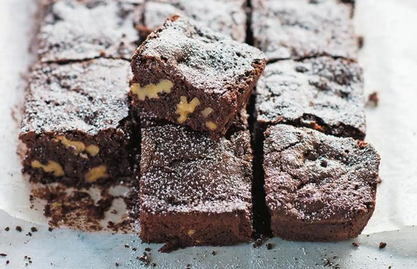 براوني بالجوز