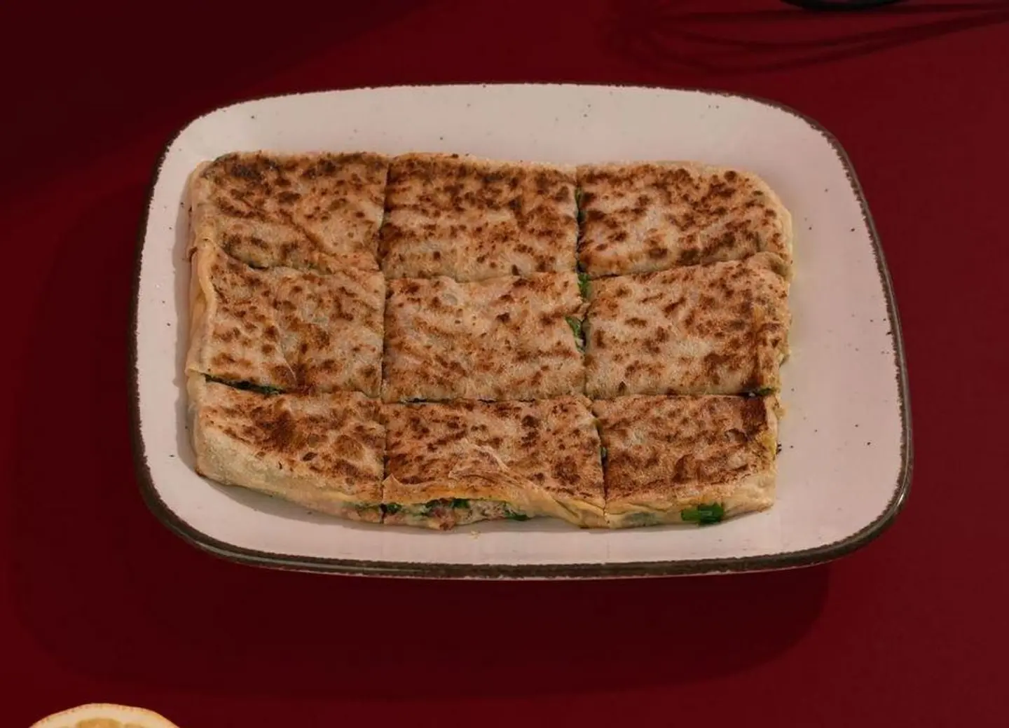 مطبق لحم طازج