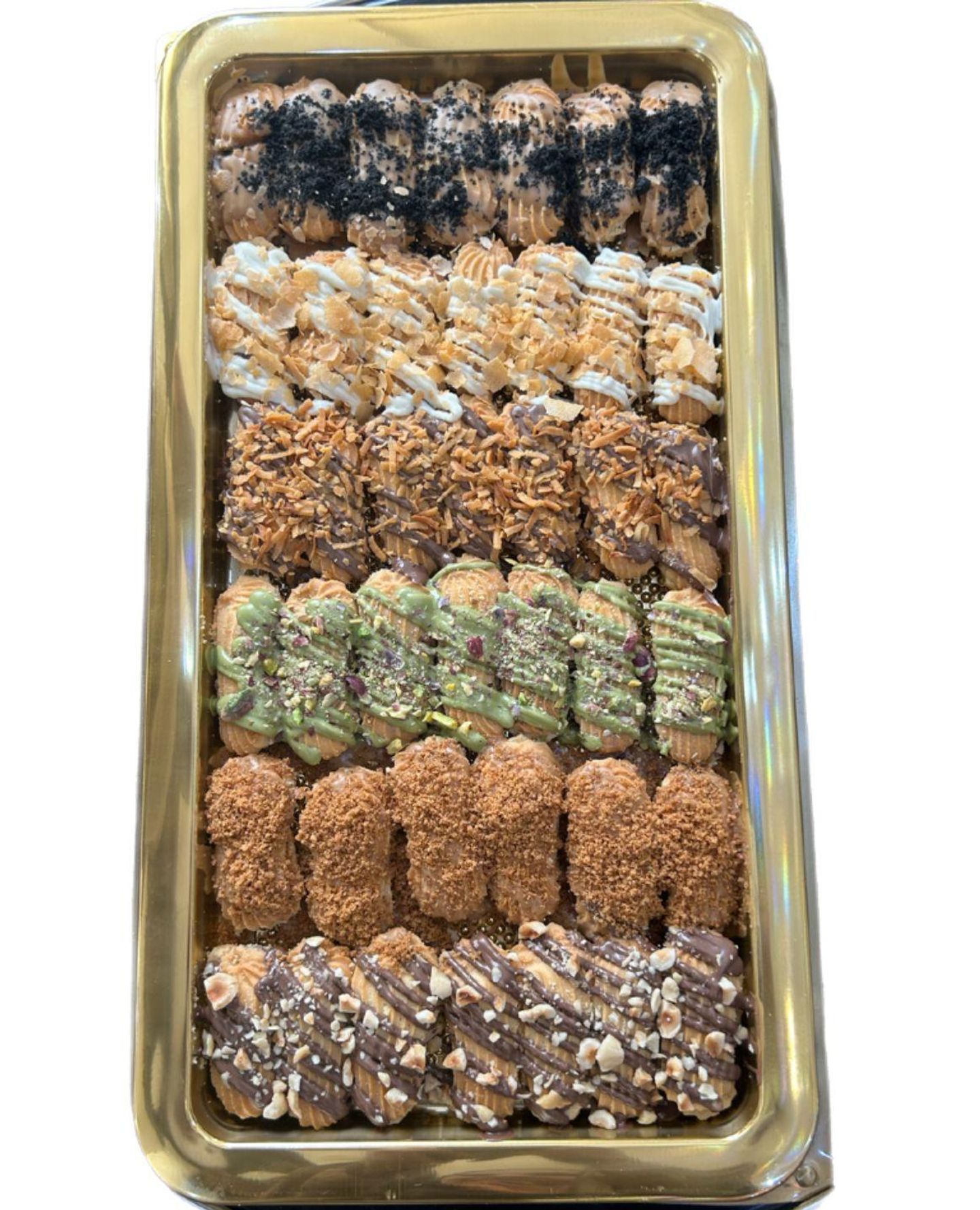 Large Sweet Petit Four