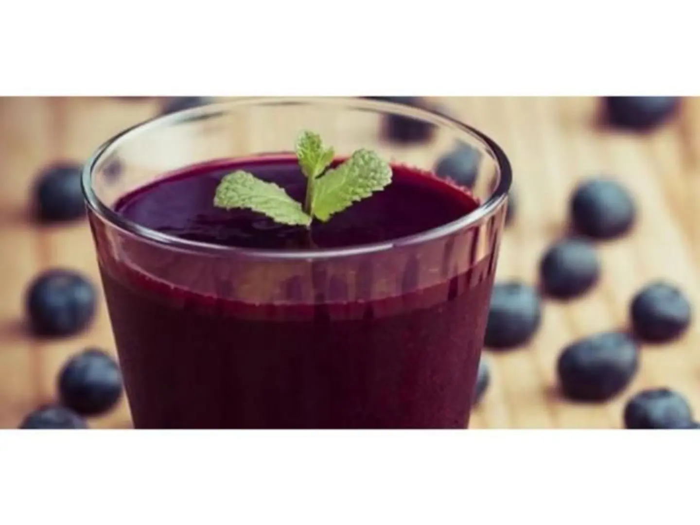 سموذي توت احمر