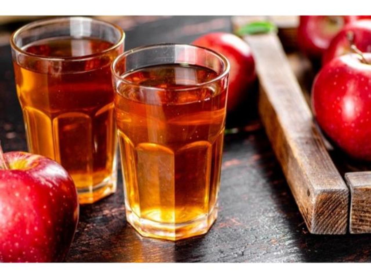 Apple Red Bull