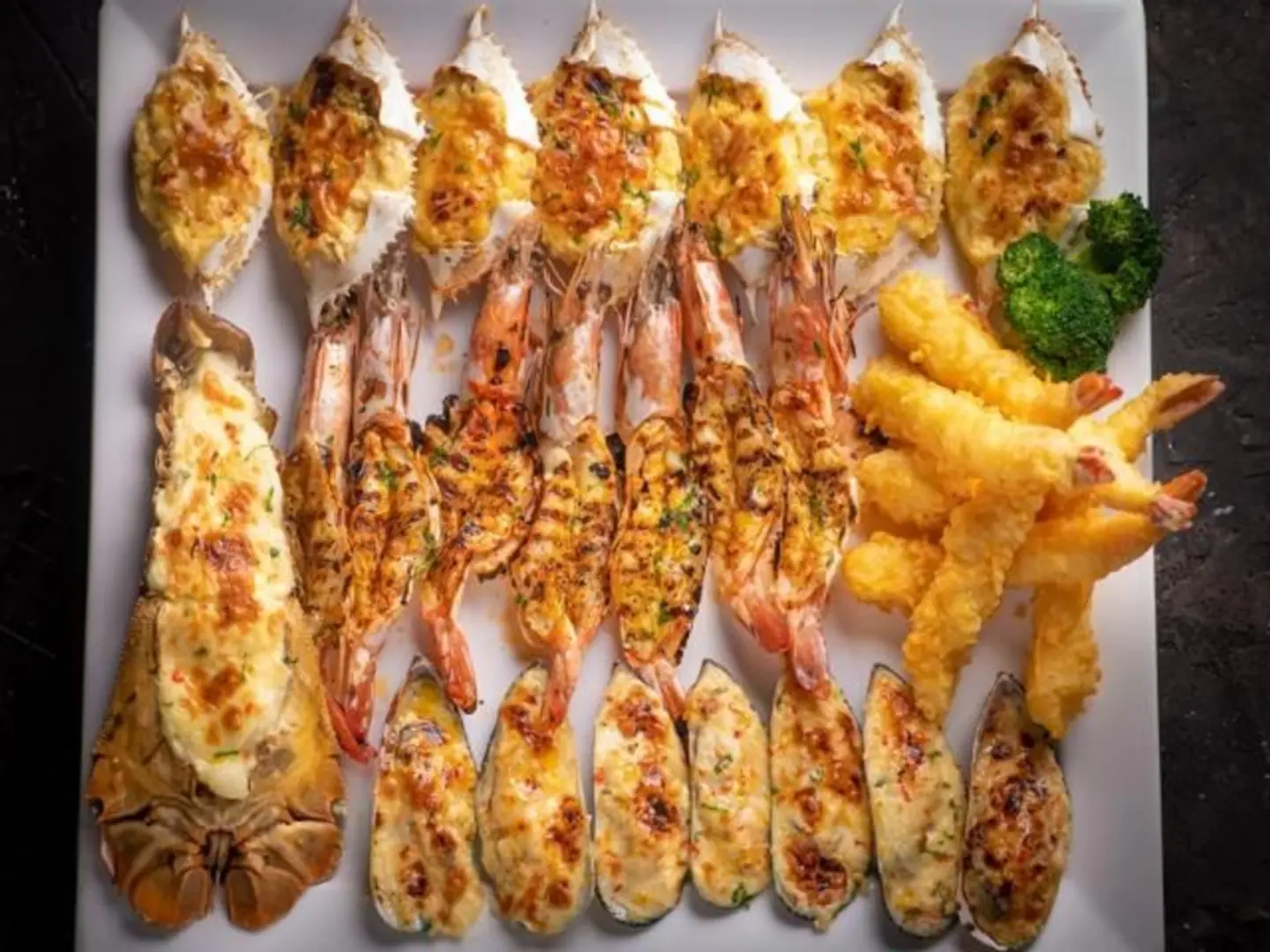 طبق ميني مأكولات بحرية مكس