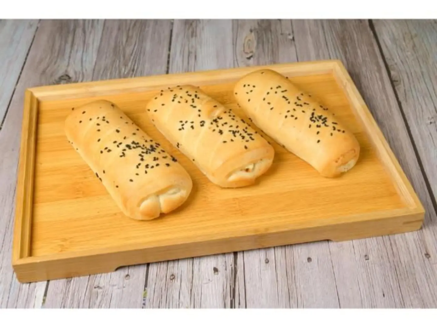 جبن عكاوي حلوم سادة