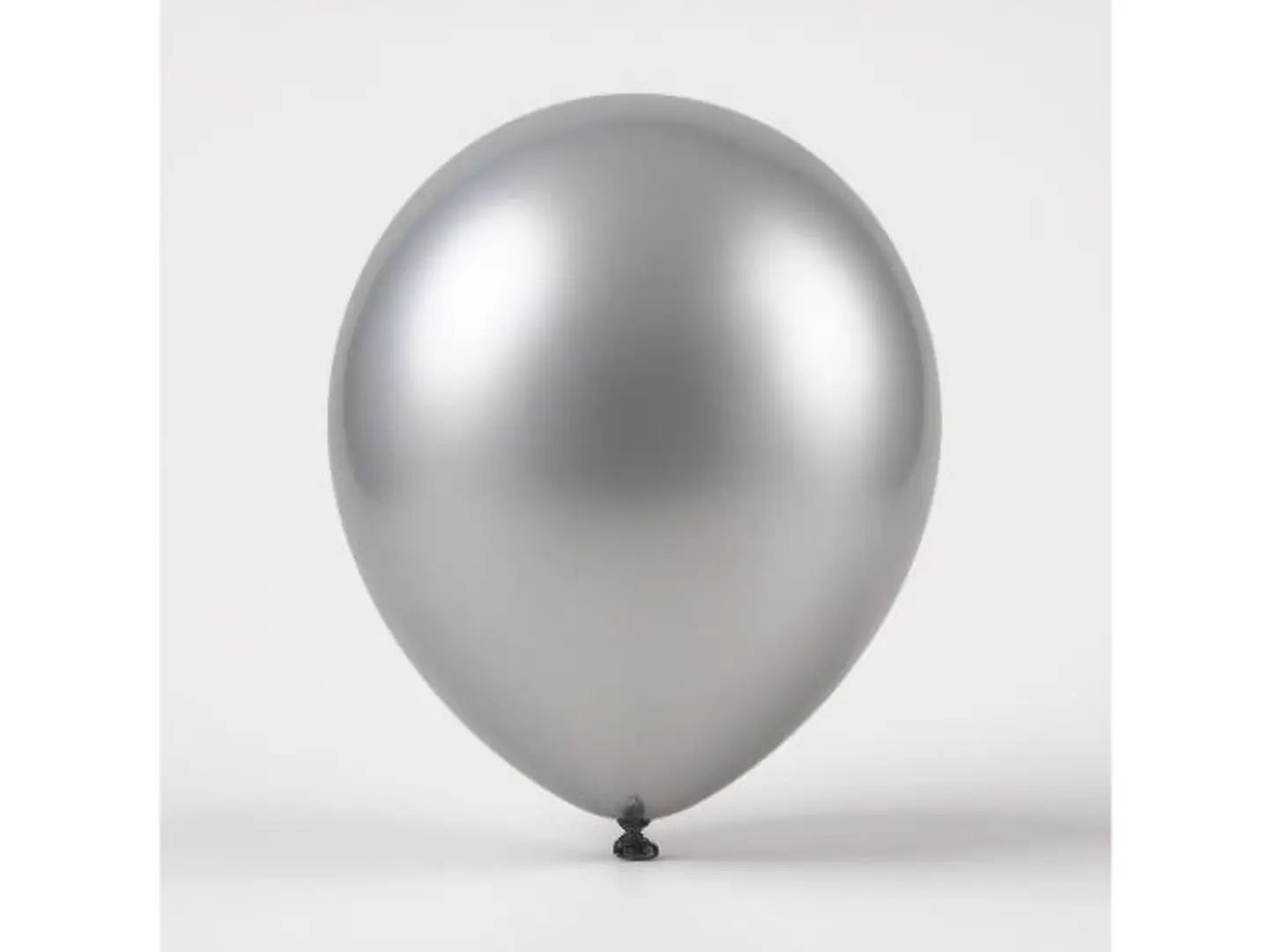 بالون فضي